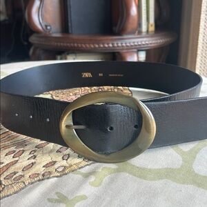 Zara Made in Spain Black Belt with Bronze Oval Buckle